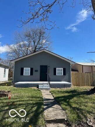 Building Photo - 2237 Yandes St
