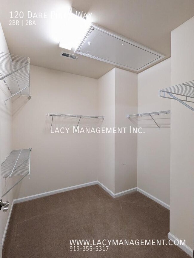 Foto del edificio - 120 Dare Pines Way