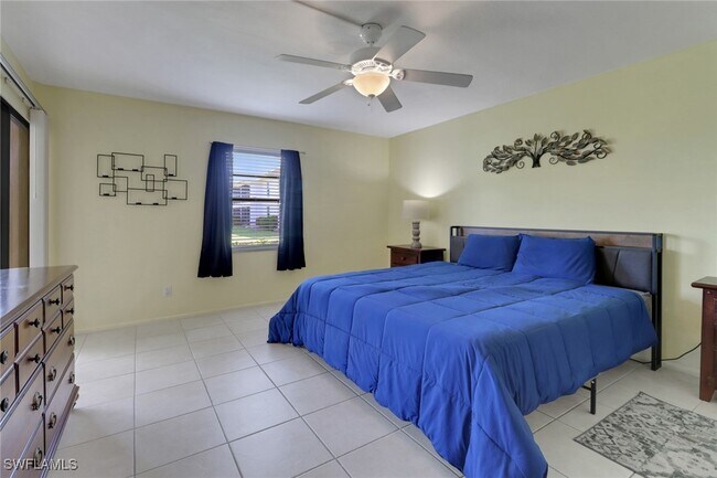 Foto del edificio - 131 Cypress Way E