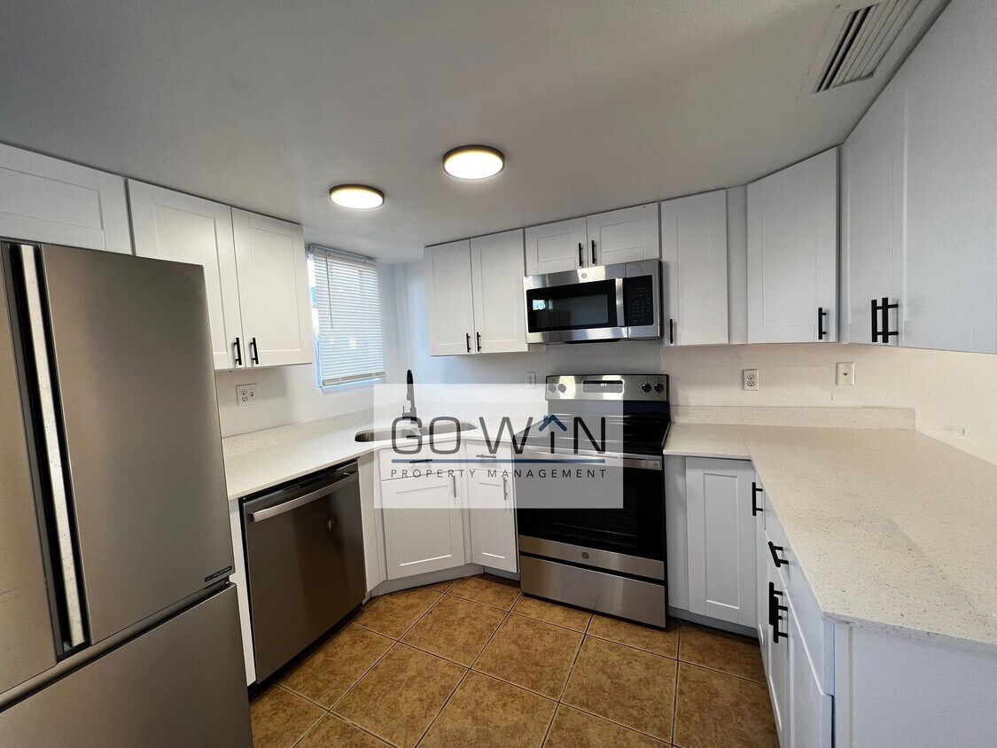 Primary Photo - 15601 N 30th St