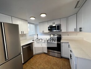 Building Photo - 15601 N 30th St
