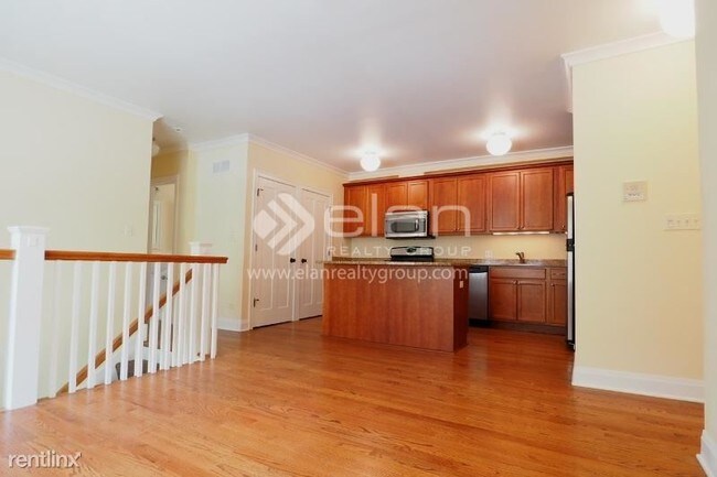 Foto del edificio - 2 br, 2 bath  - 2704 W AINSLIE Apt 1D Unit 1D