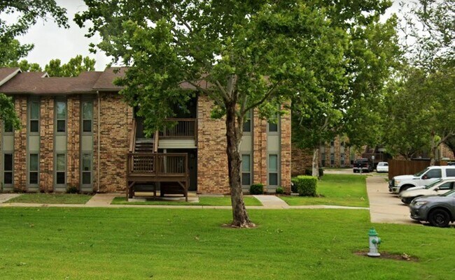 Foto del edificio - 1741 E Henderson Rd