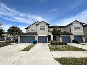 Building Photo - 726 Artisan St