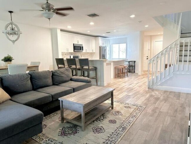 Foto del edificio - 6207 Old Court Rd