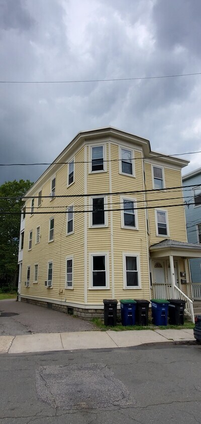 Primary Photo - 18 Leland St