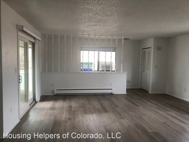 Building Photo - 3 br, 2 bath House - 1110 Centaur Circle #E