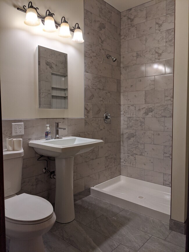 Foto del edificio - 1854 W 21st Pl