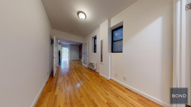 Foto del edificio - 427 E 73rd St