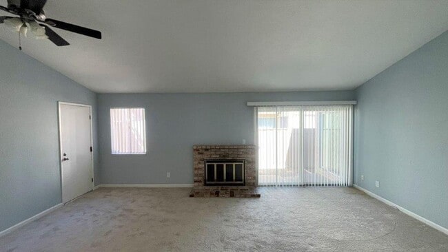Building Photo - 5 Donner Creek Ct