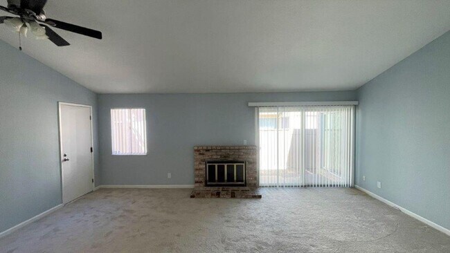 Foto del edificio - 5 Donner Creek Ct
