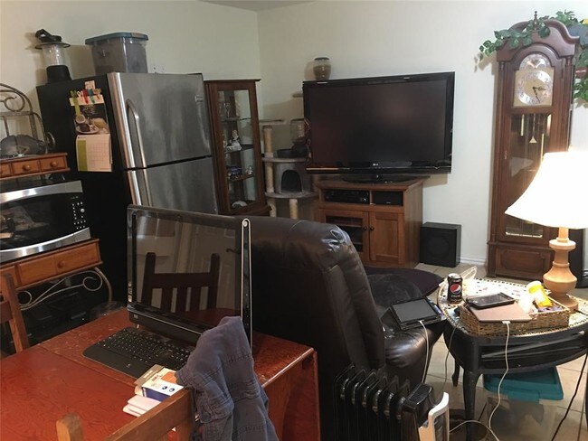 Foto del edificio - 28507 Champion Oaks Dr