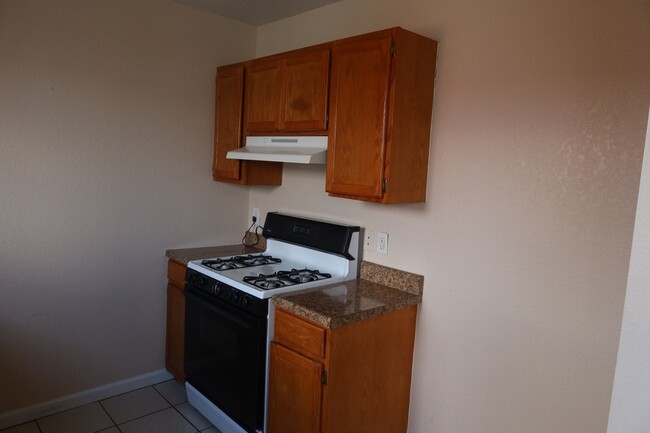 Building Photo - 10274 VALLE DEL SOL