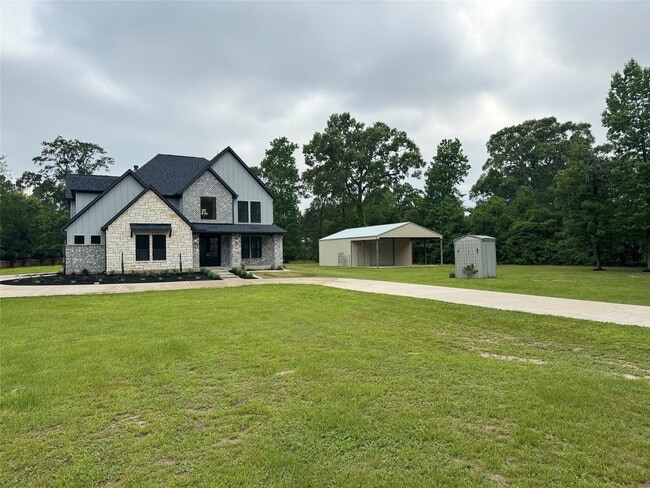 Building Photo - 40915 Friartuck Dr