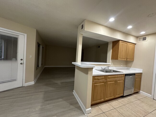 Foto del edificio - 2465 NW 33rd St