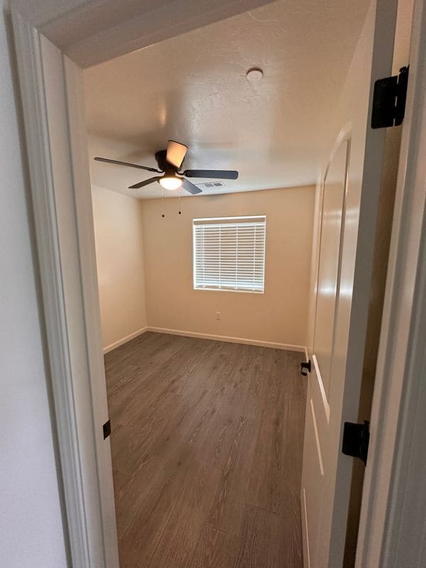 Building Photo - 650 S R St