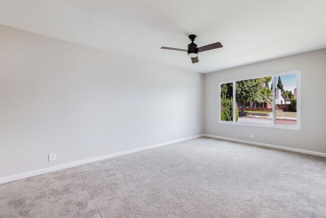 Building Photo - 3591 Rowley Dr