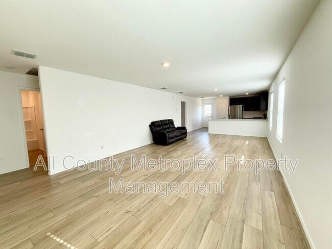 Foto del edificio - 7024 Lantana Dr