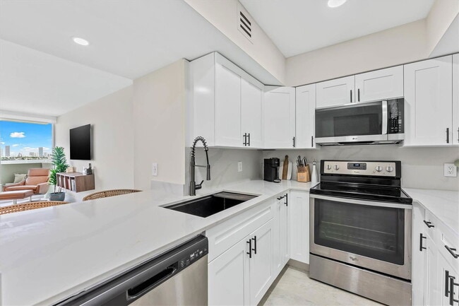 Foto del edificio - 1200 West Ave