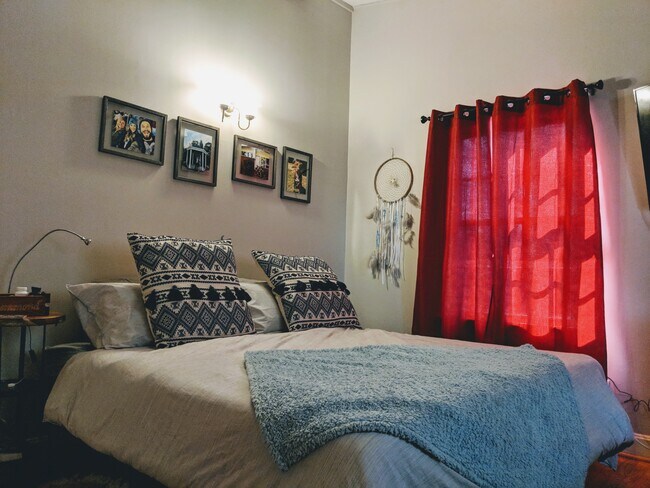 Foto del edificio - 1432 Thriftwood Dr