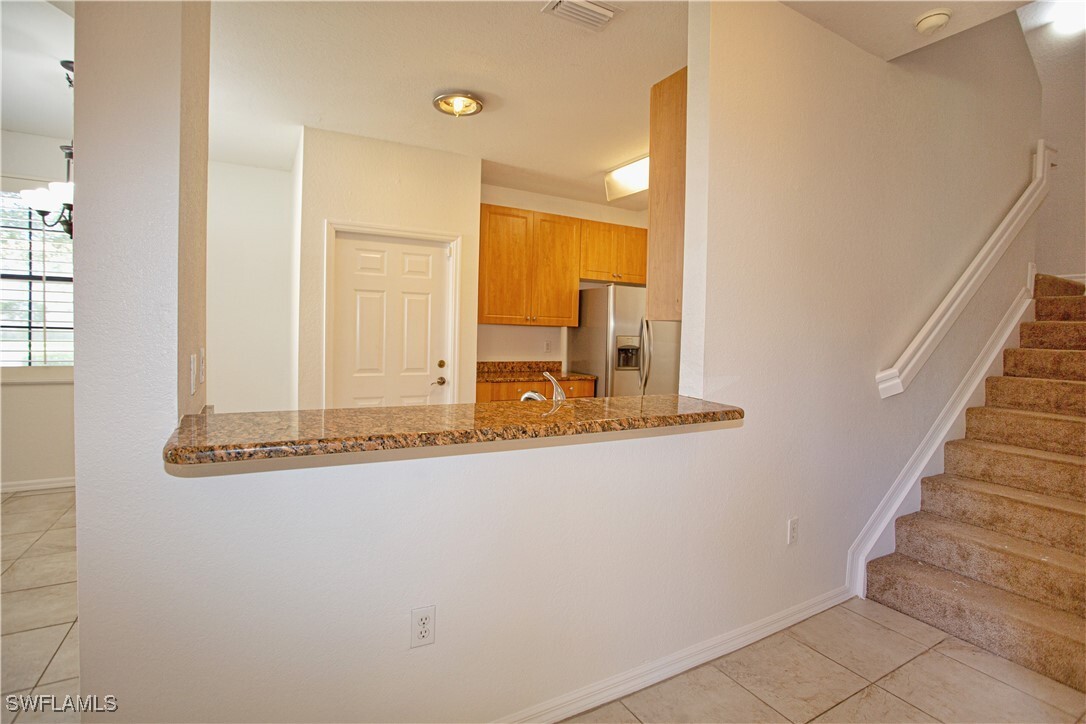 Primary Photo - 15270 Summit Pl Cir