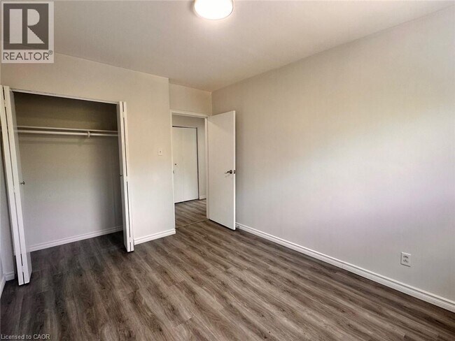 Photo du bâtiment - 232 Louisa St