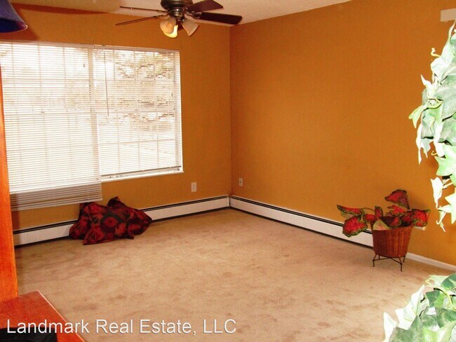 Building Photo - 1131 Willow Bend Cir