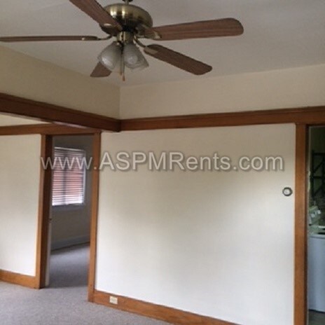 Foto del edificio - 2604 Brinker Ave