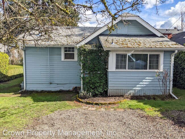 Building Photo - 2 br, 1 bath House - 2065 Cottage St SE