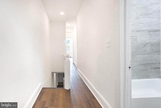 Foto del edificio - 2212 W Fayette St