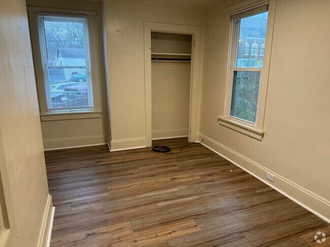 Building Photo - 849 Highland Ave