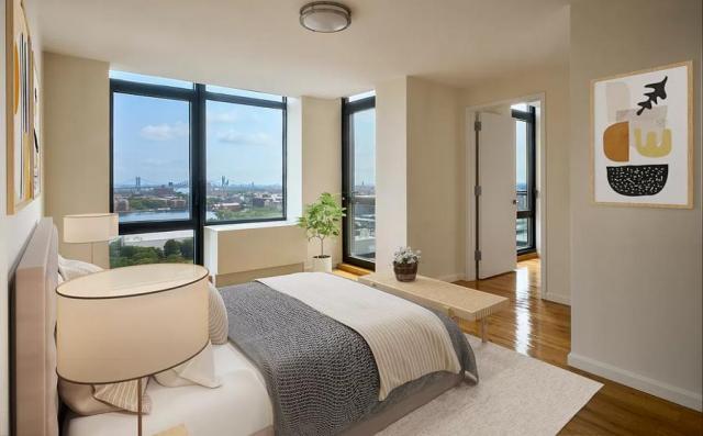 Foto del edificio - 2 bedroom in Queens NY 11106