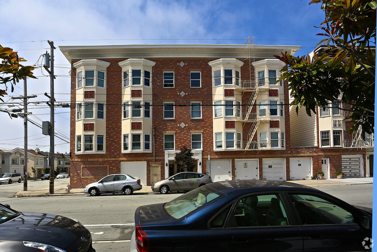 Building Photo - 950 Cabrillo St