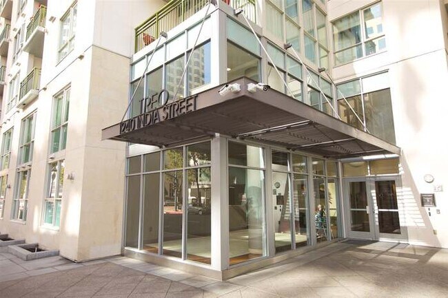 Foto del edificio - 1240 India St