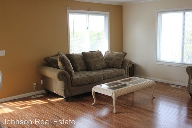 Building Photo - 1703 Kosola Ave