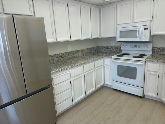 Foto del edificio - 1891 Lakebird Dr