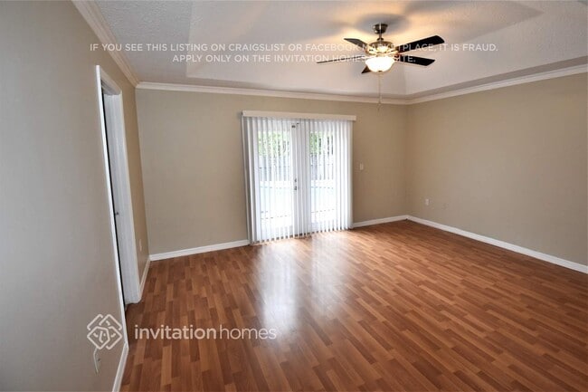 Building Photo - 6525 NW 54th Ct