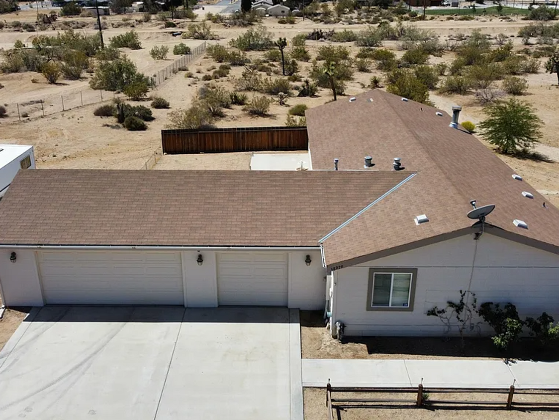 Primary Photo - Spacious 3 Bedroom, 2 Bath Home with Large...