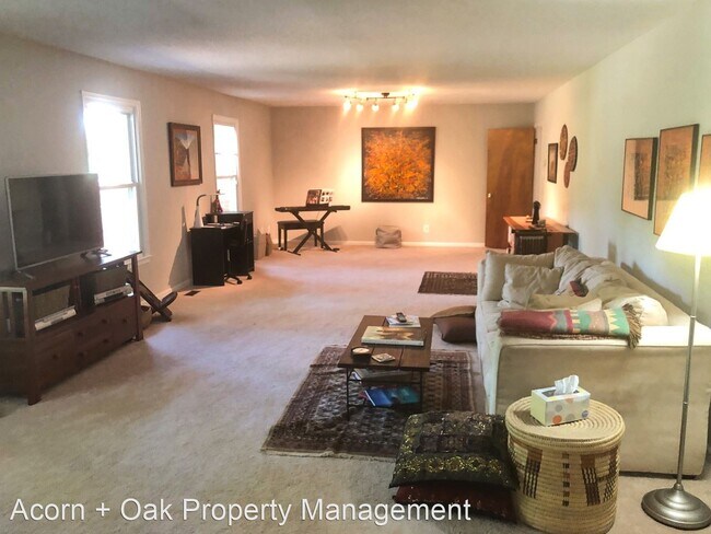 Building Photo - 5 br, 3.5 bath House - 9419 Theresa Lane