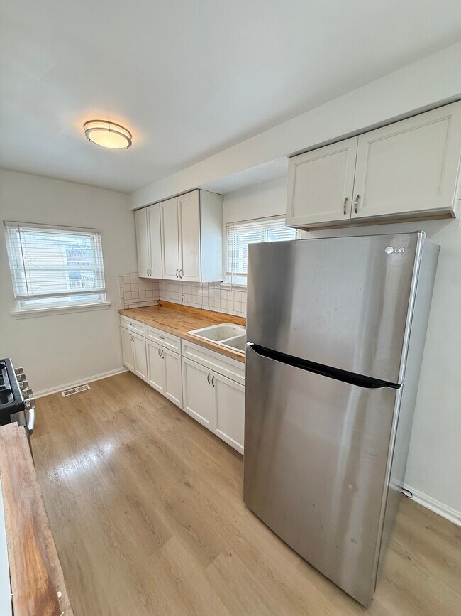 Foto del edificio - 53 Sector Dr