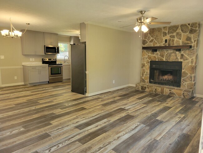 Sala de estar - 18 Brown Dr SW