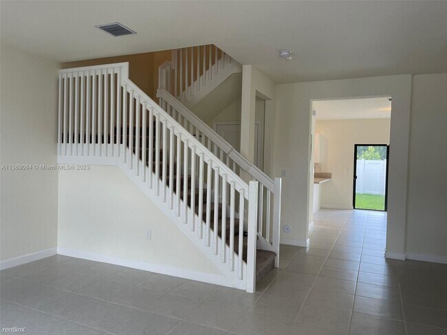 Building Photo - 3 br, 2.5 bath House - 11382 W 34th Way