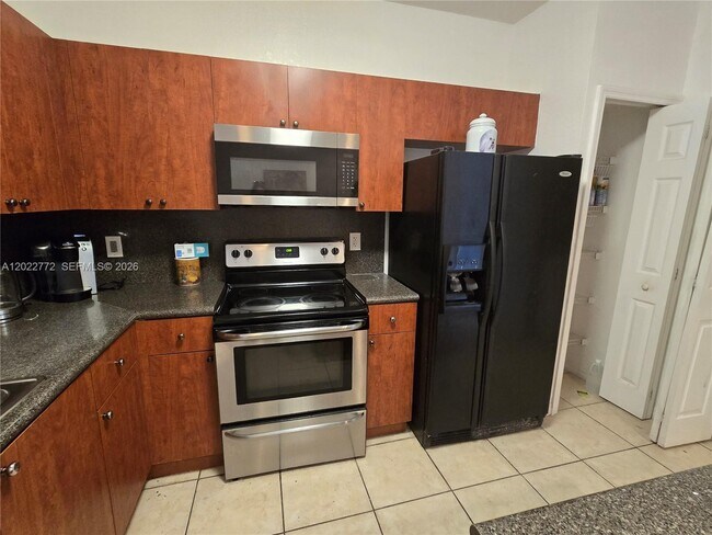 Foto del edificio - 2955 SE 15th Terrace