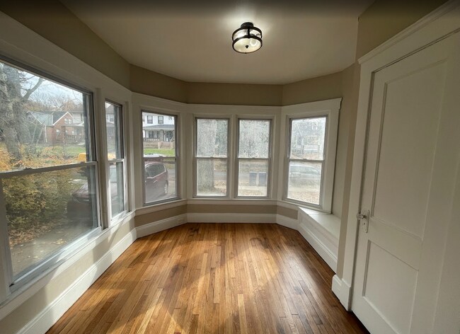 Foto del edificio - 3235-3257 Oak Rd