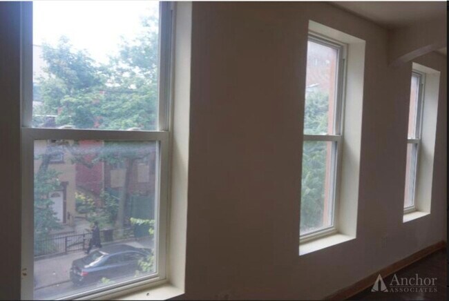 Building Photo - 209 Skillman St