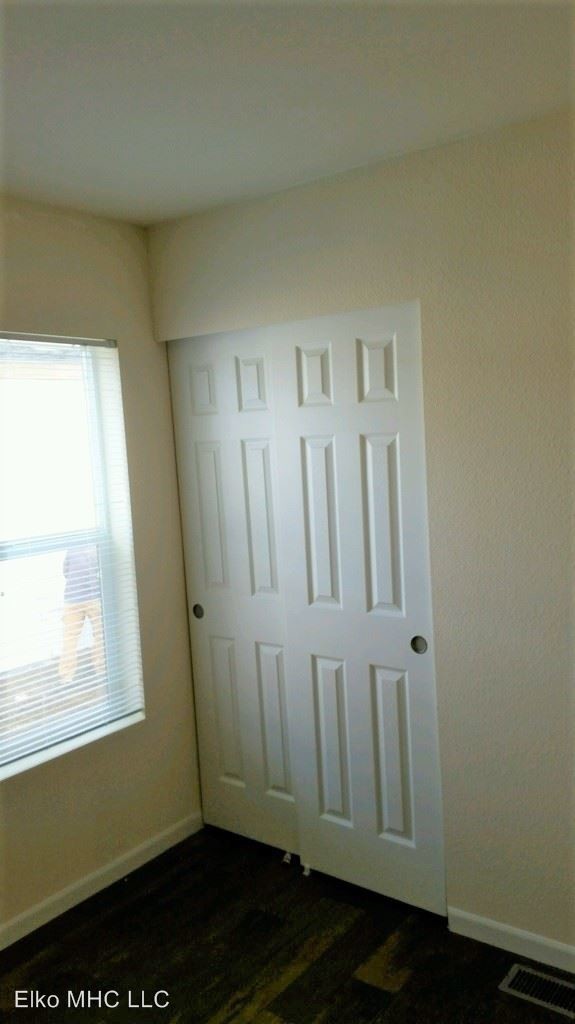 Foto del edificio - 591 S 9th St