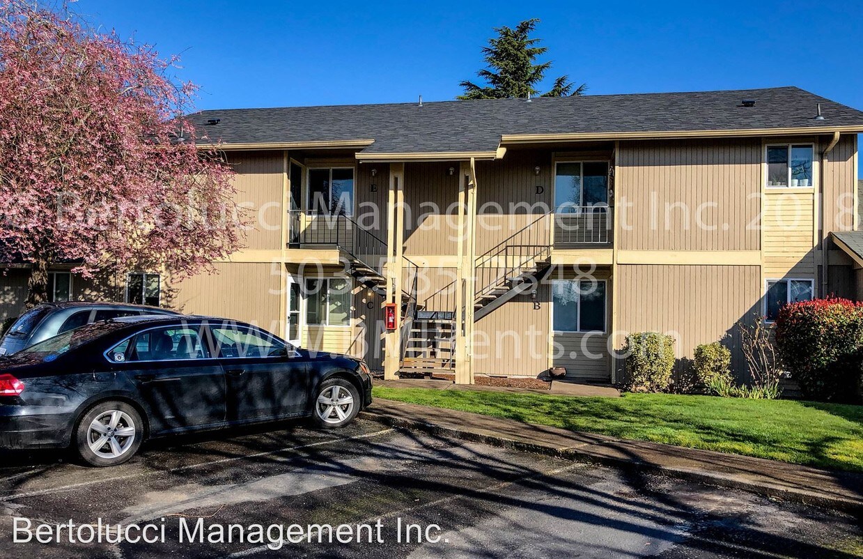 Foto principal - 1102 Orchard Ct N