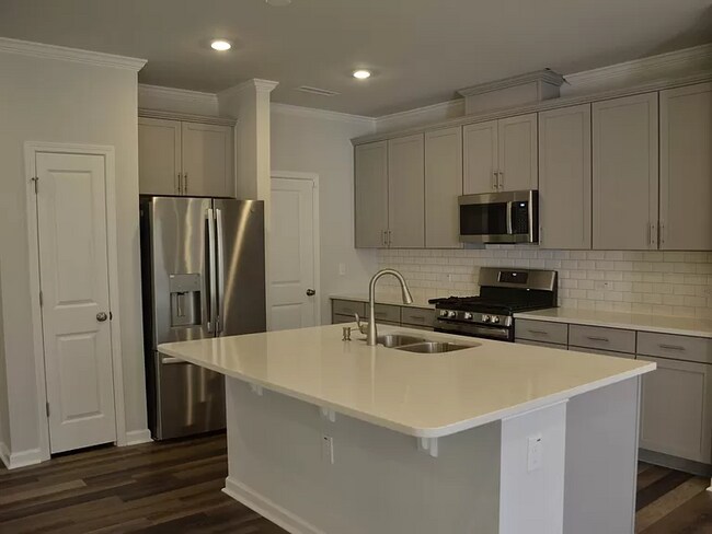 Building Photo - 121 Vanilla Orchid Ln