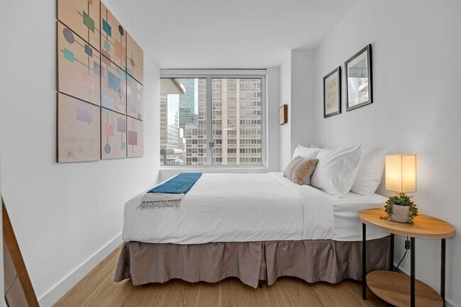 Foto del edificio - 68 W 37th St