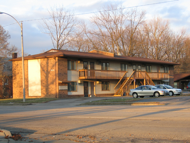 Building Photo - Apple Tree Apartments